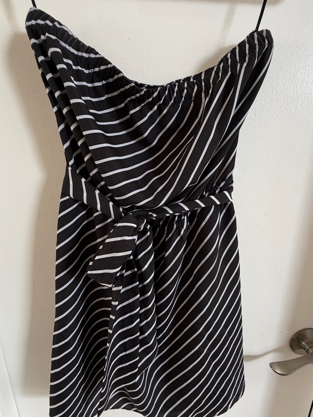 NWT Express XS Black & White Striped Strapless Tie Waist Mini Dress